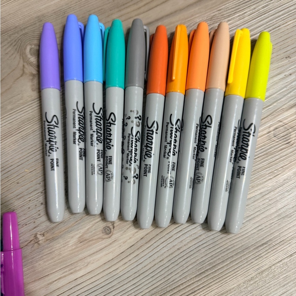 Sharpie Assorted Color Marker Set - Picture 6 of 6